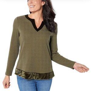 0301 - Women’s Large Waffle Knit V-Neck Top with Velvet Trim